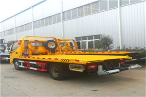 北京附近拖车救援搭电